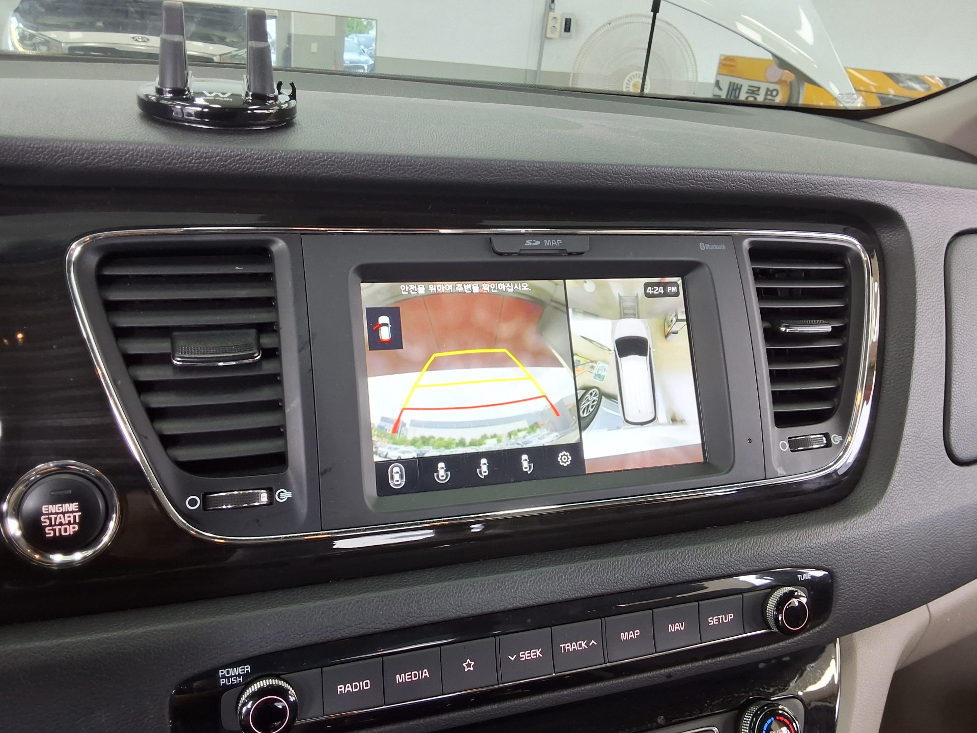 2019 - kia carnival