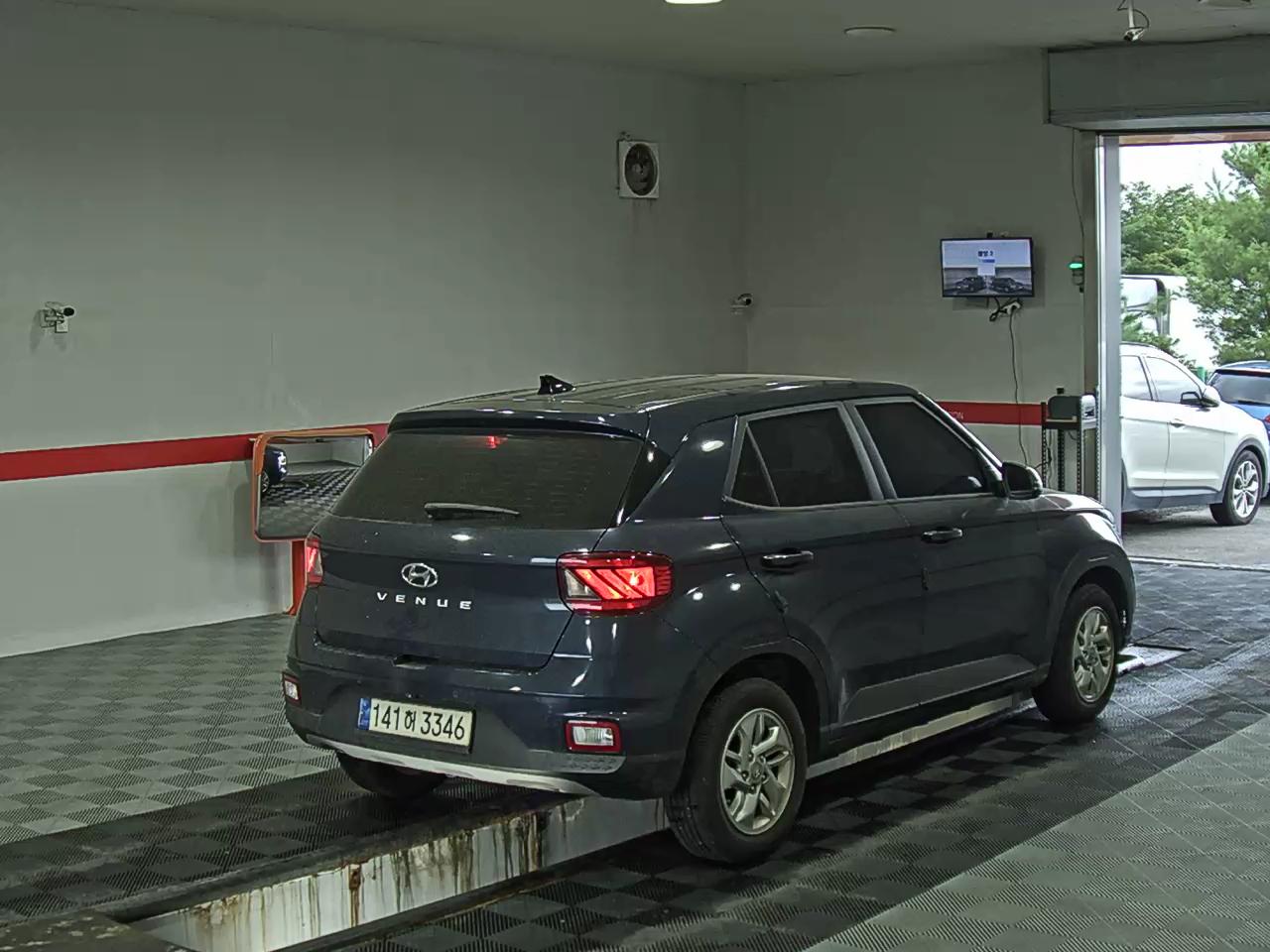 2021 - hyundai venue