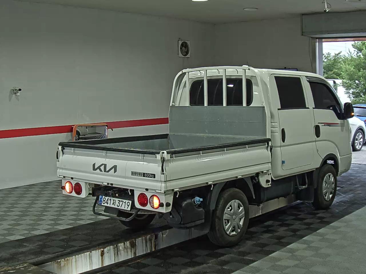 2023 - kia bongo
