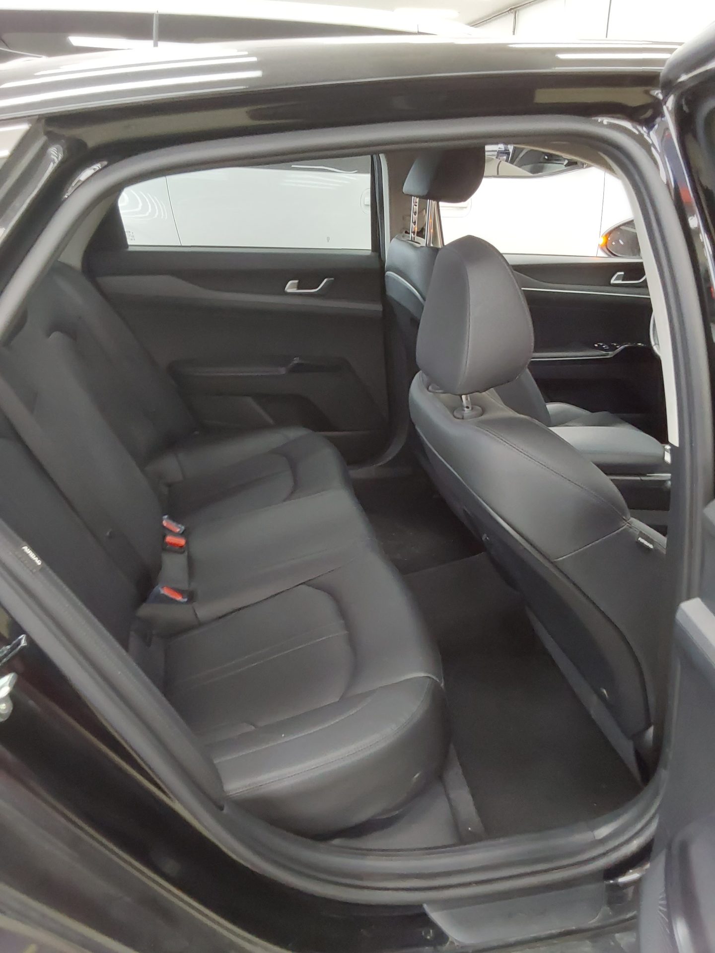 2021 - kia k5