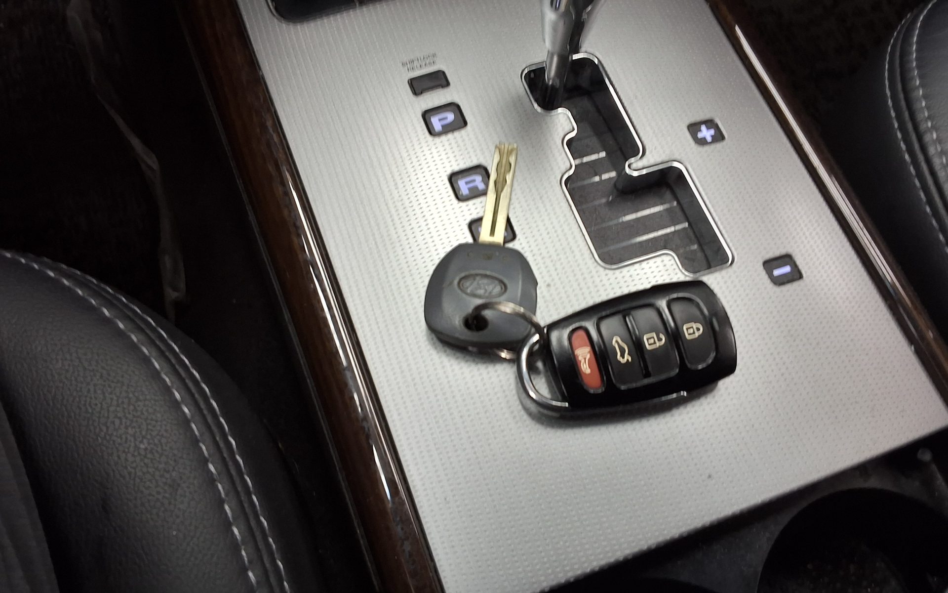 2010 - hyundai grandeur