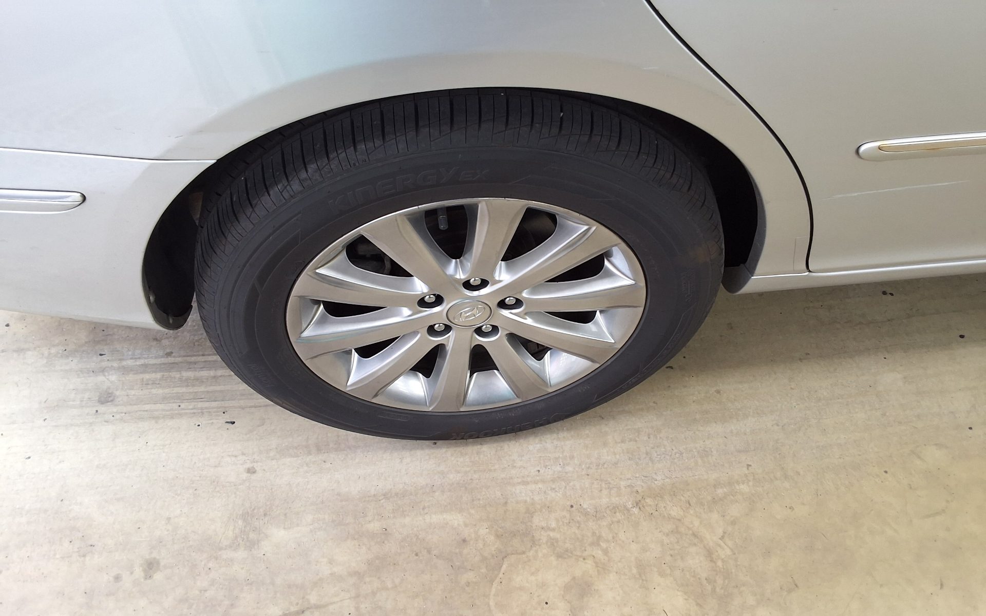 2010 - hyundai grandeur