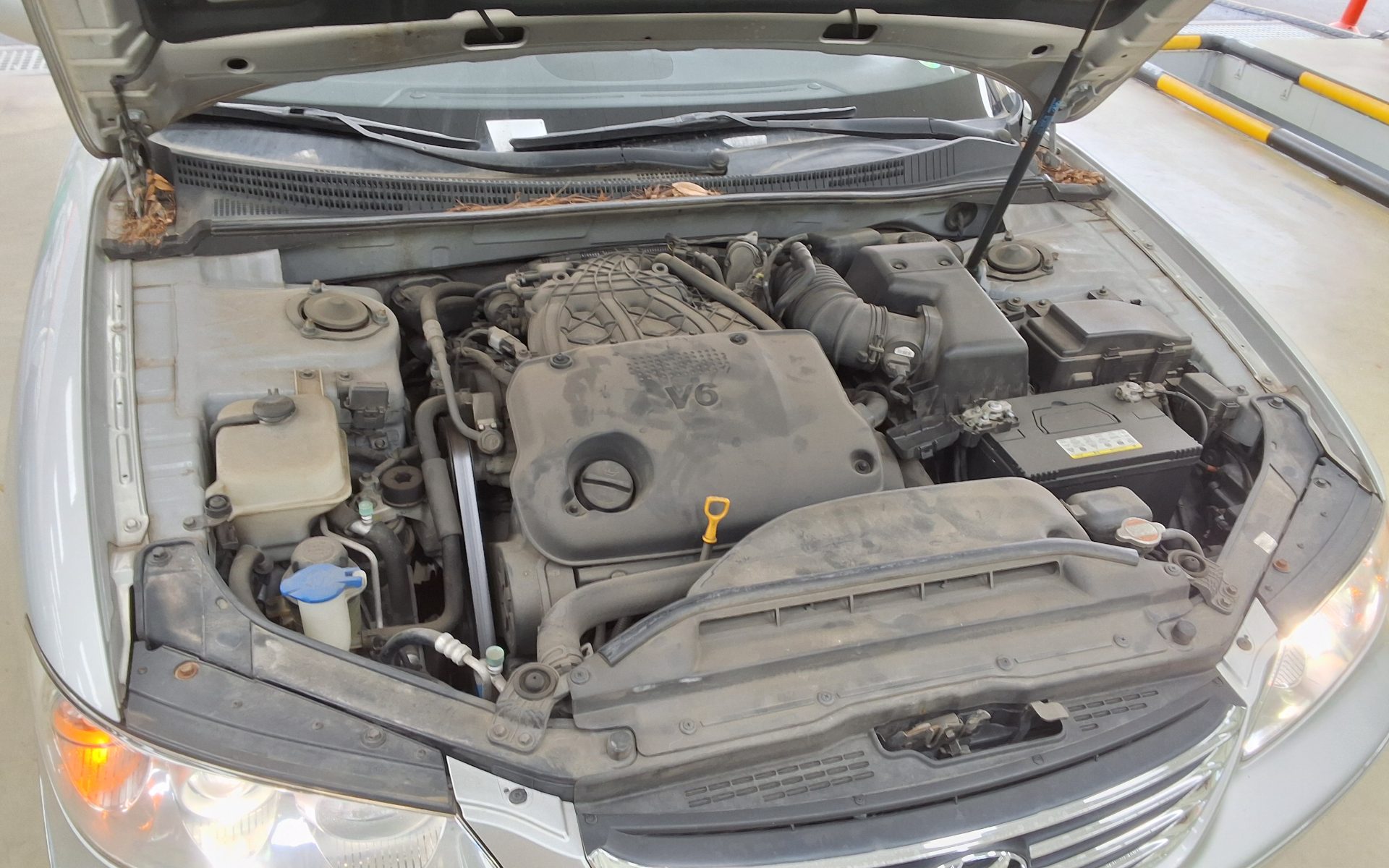 2010 - hyundai grandeur
