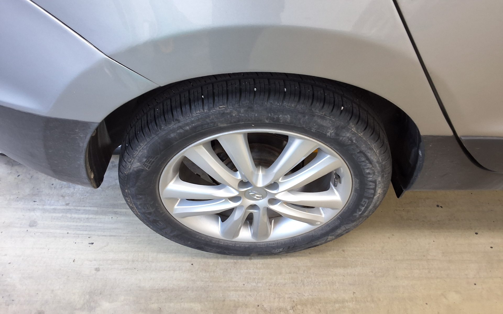 2011 - hyundai tucson