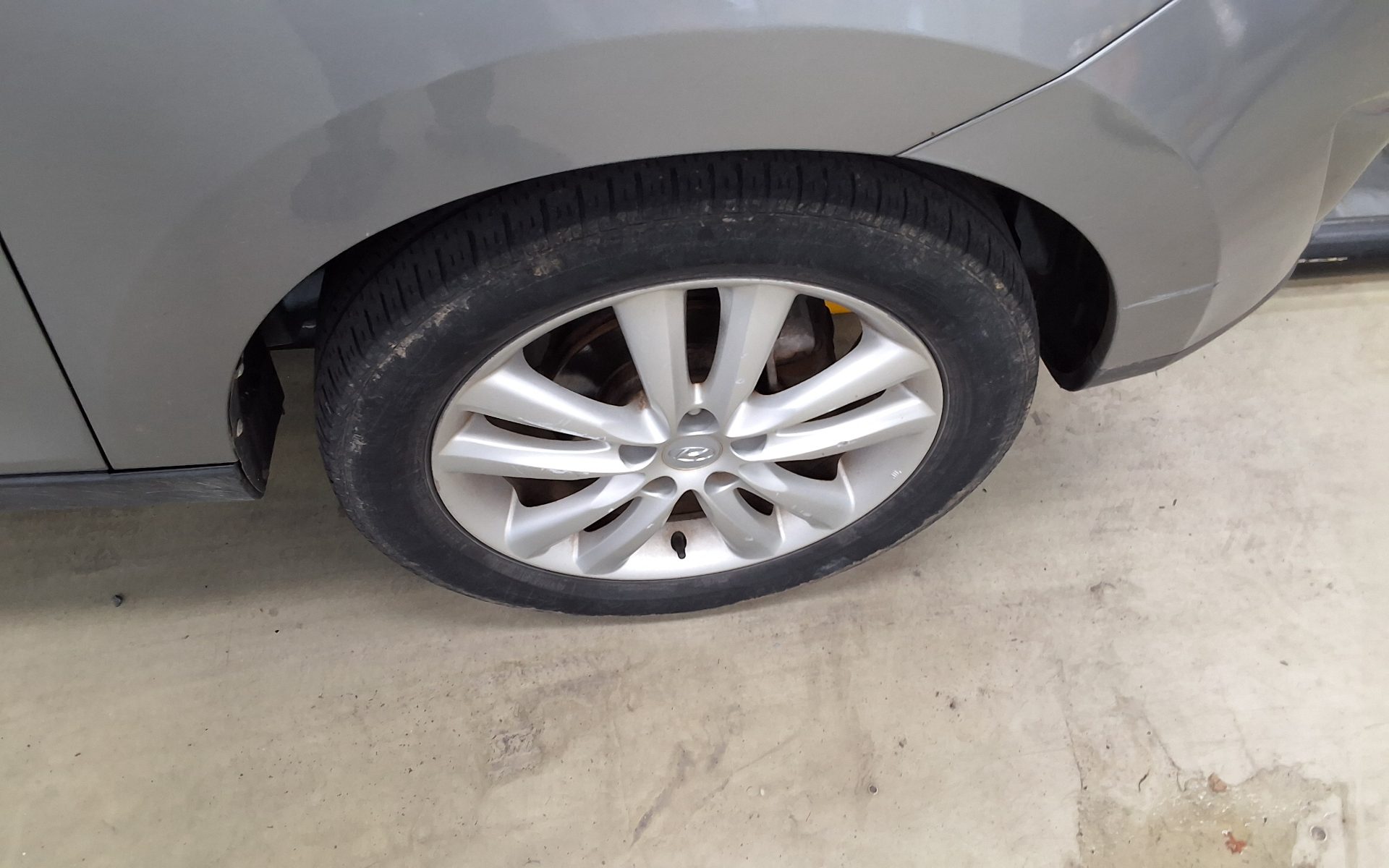 2011 - hyundai tucson