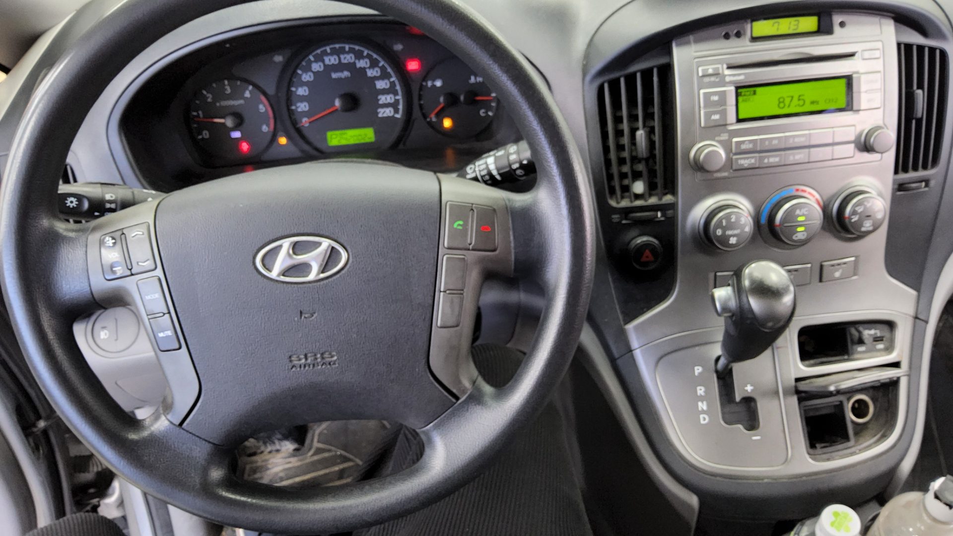2016 - hyundai grand starex