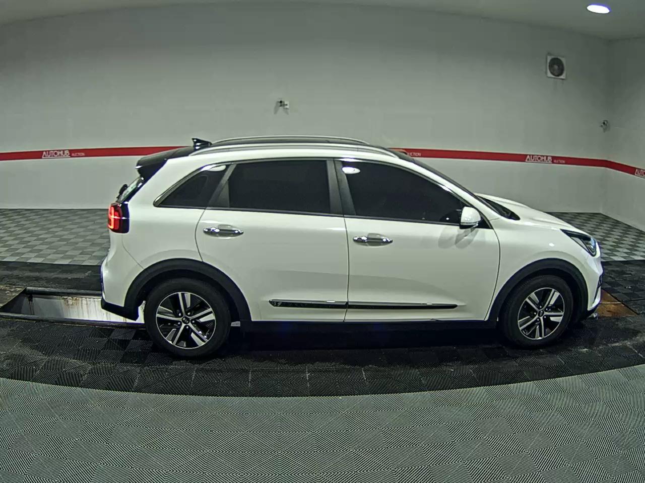 2020 - kia niro
