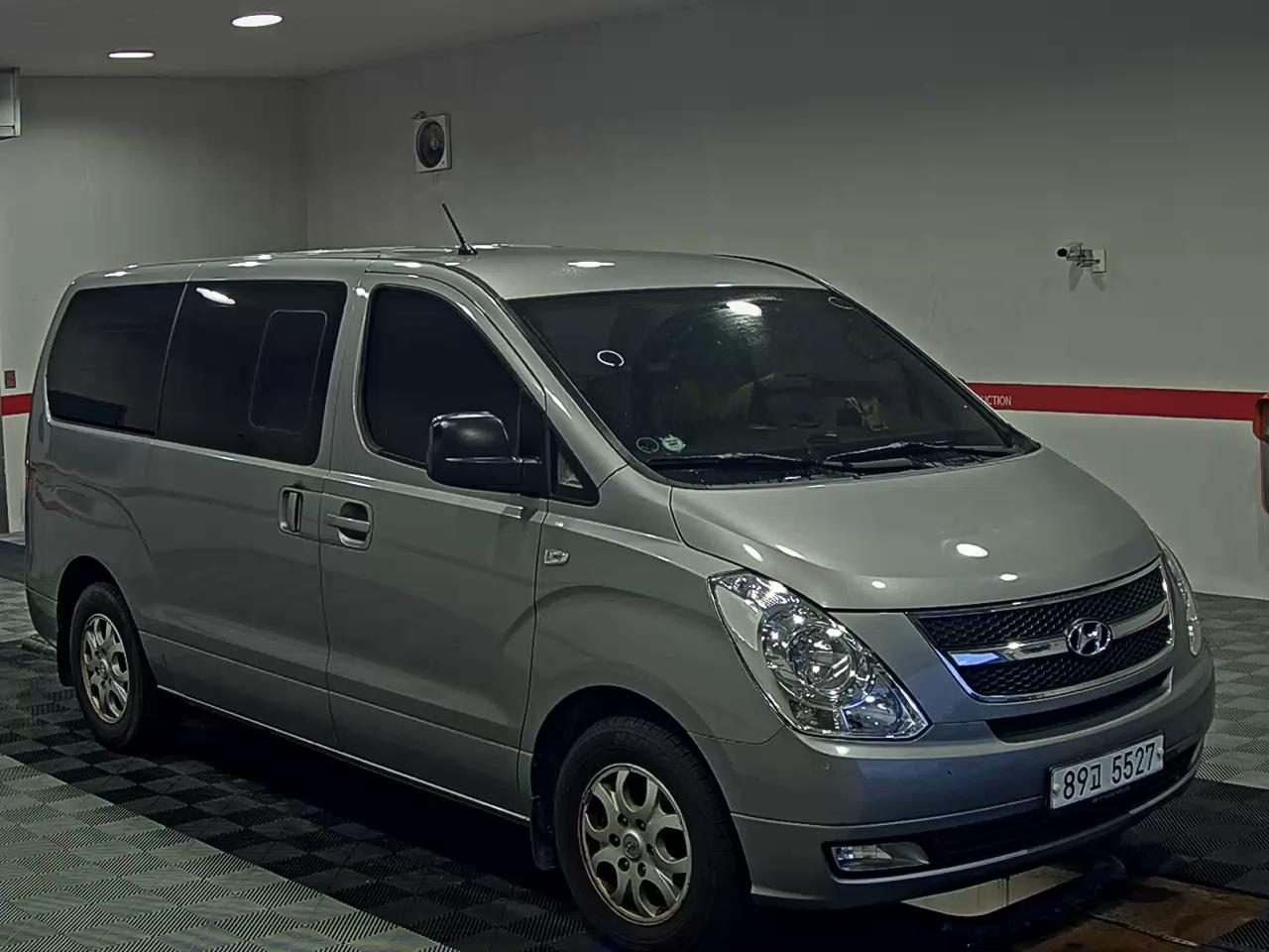 2016 - hyundai grand starex