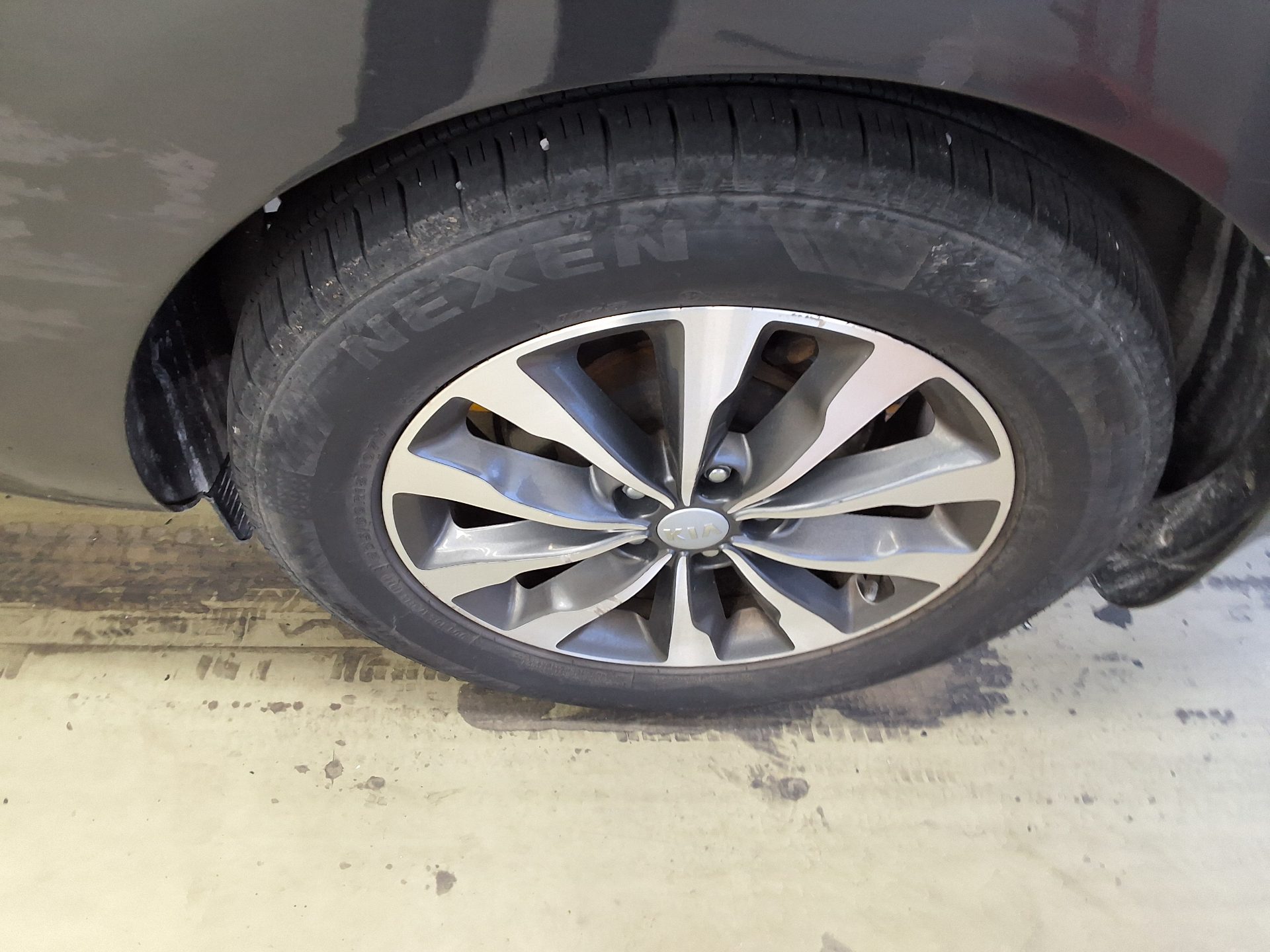 2017 - kia carnival