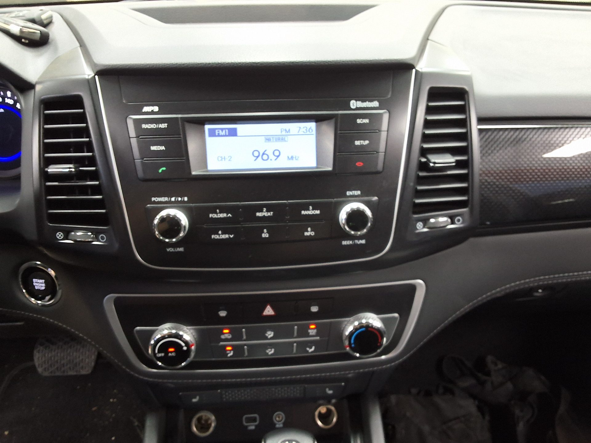 2021 - ssangyong rexton