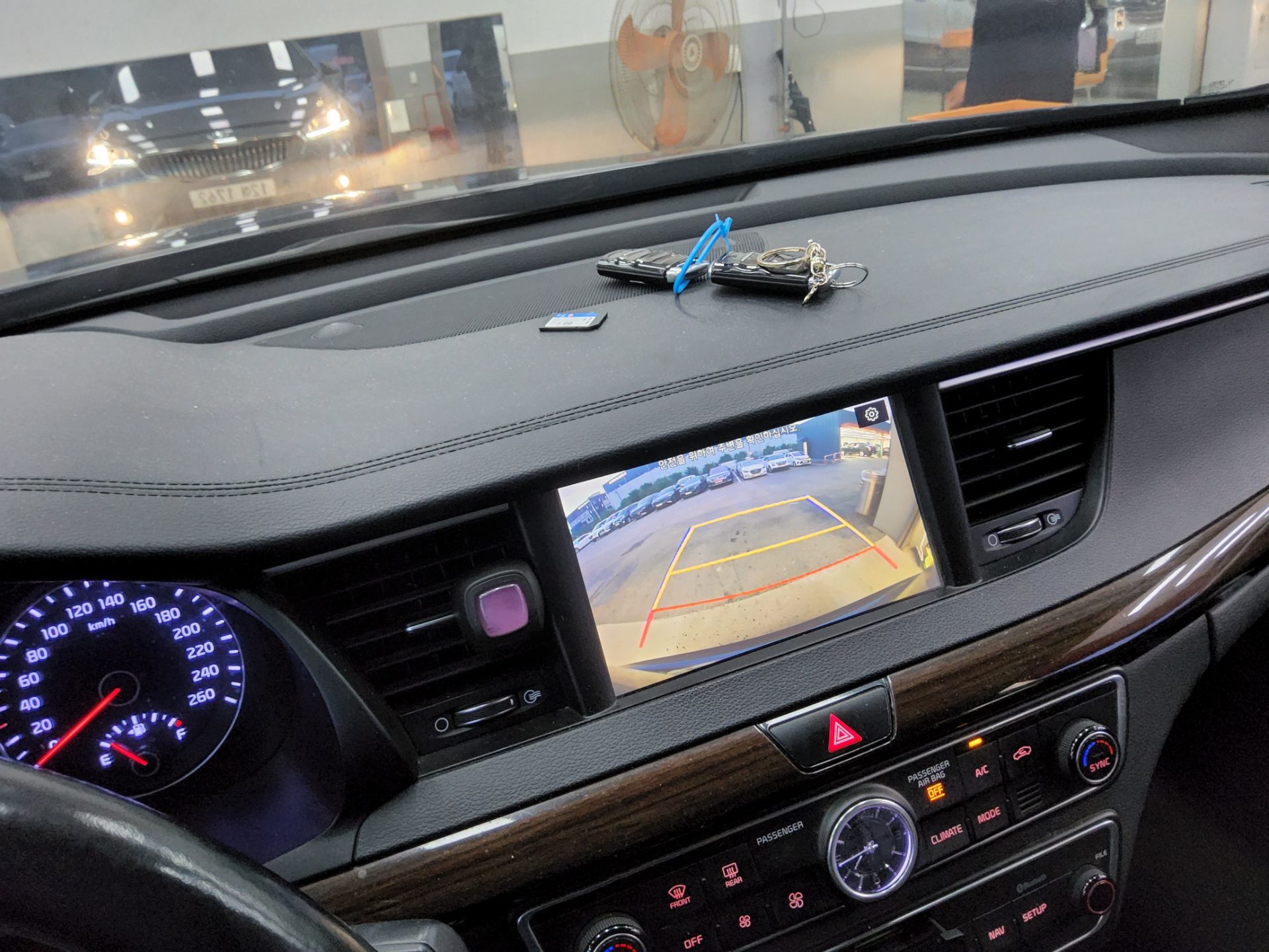 2019 - kia k7