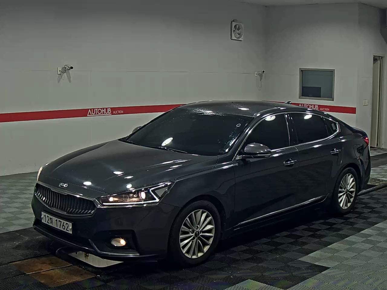 KIA K7 LPI RENTAL CAR