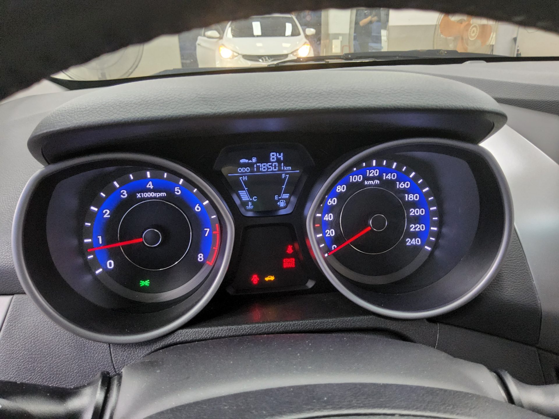 2012 - hyundai avante