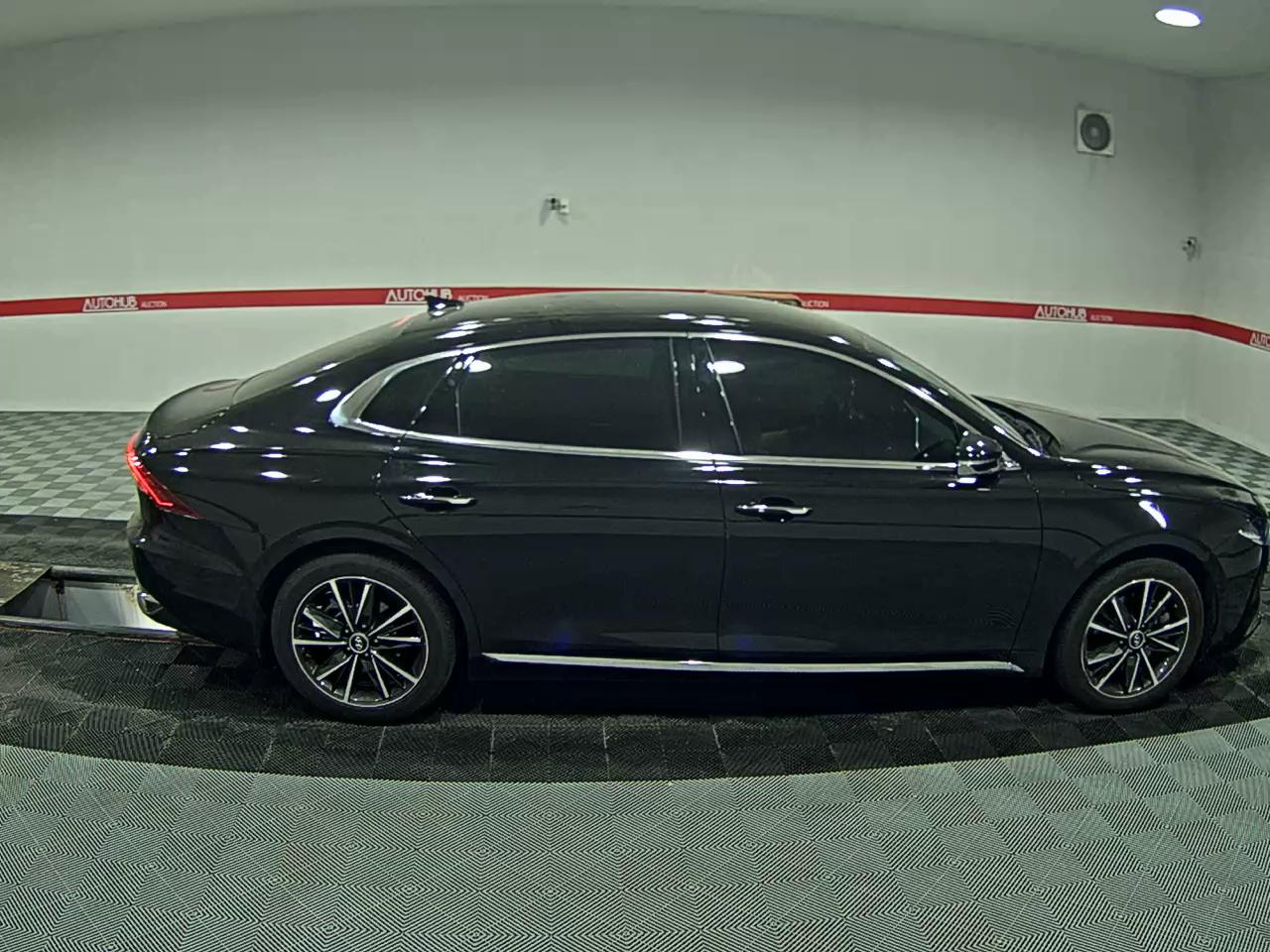 2022 - hyundai grandeur
