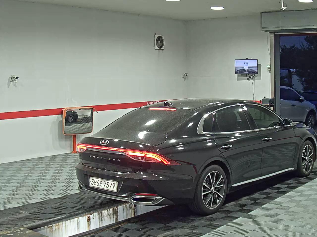 2022 - hyundai grandeur