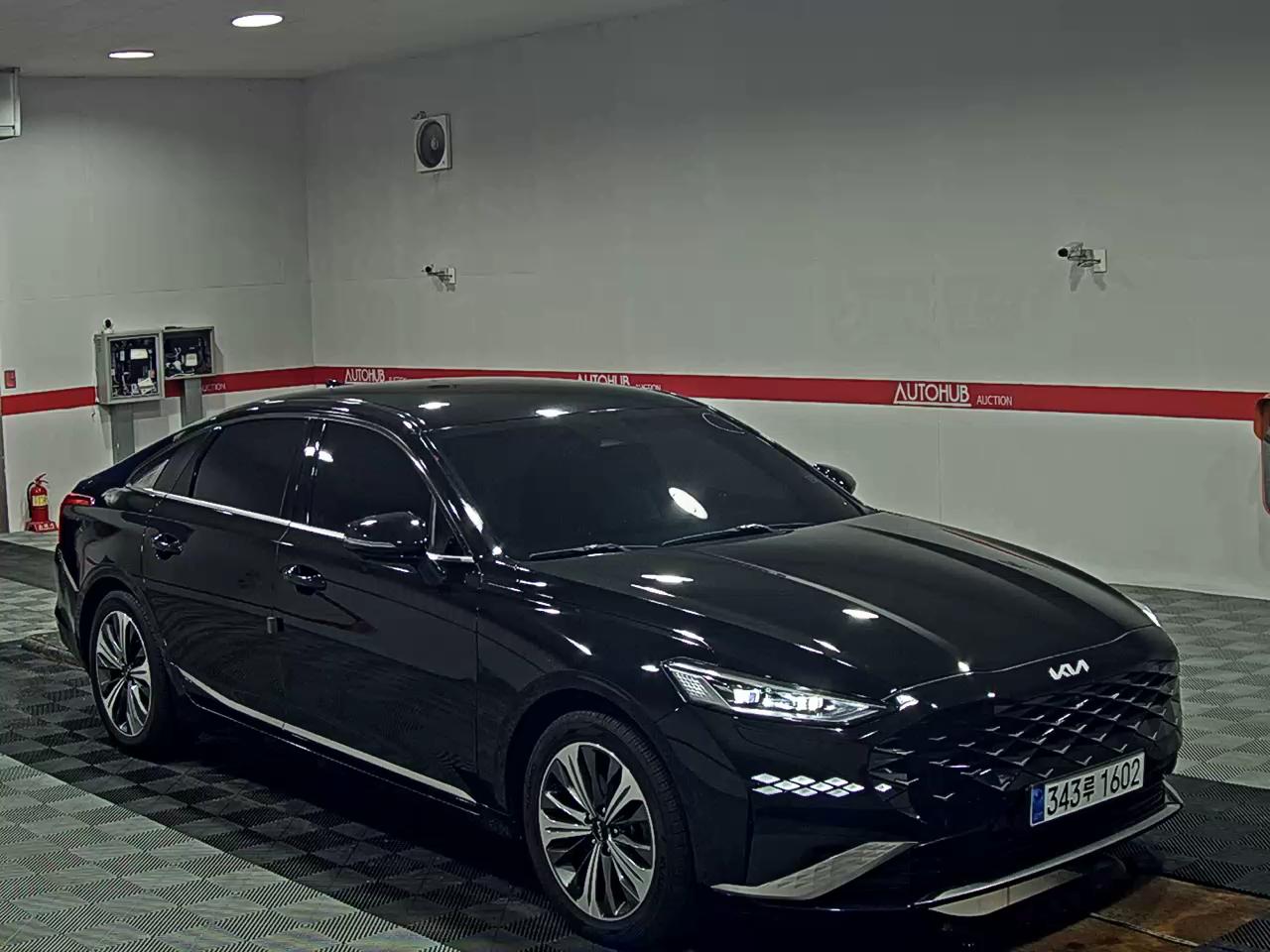 2022 - kia k8