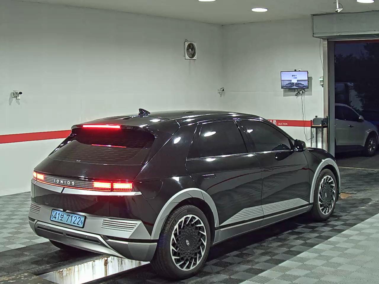 2022 - hyundai ioniq