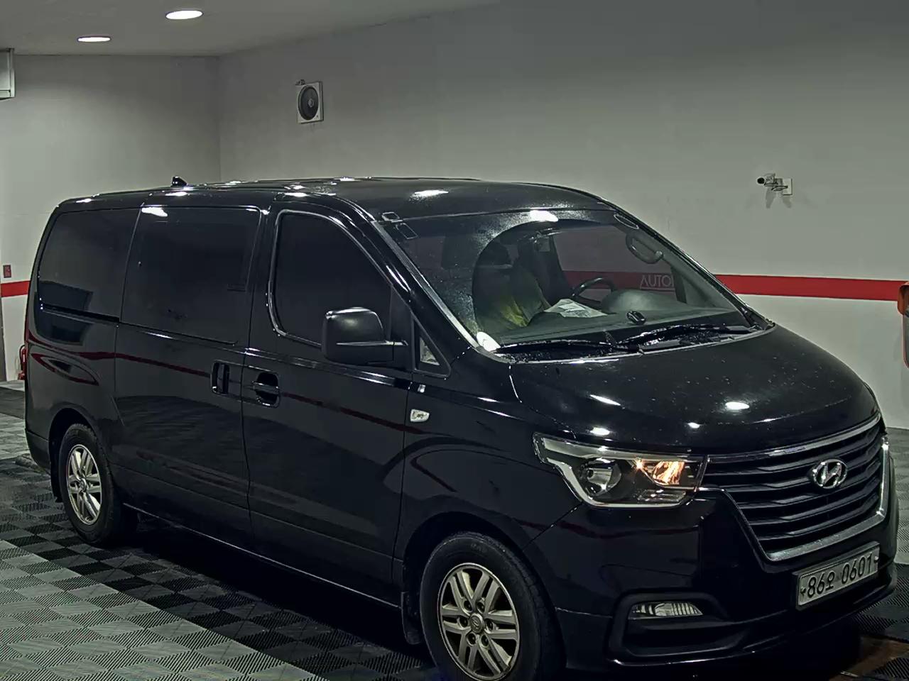 2019 - hyundai grand starex