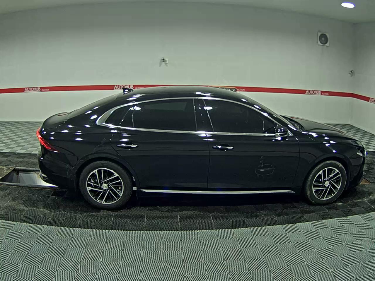 2022 - hyundai grandeur