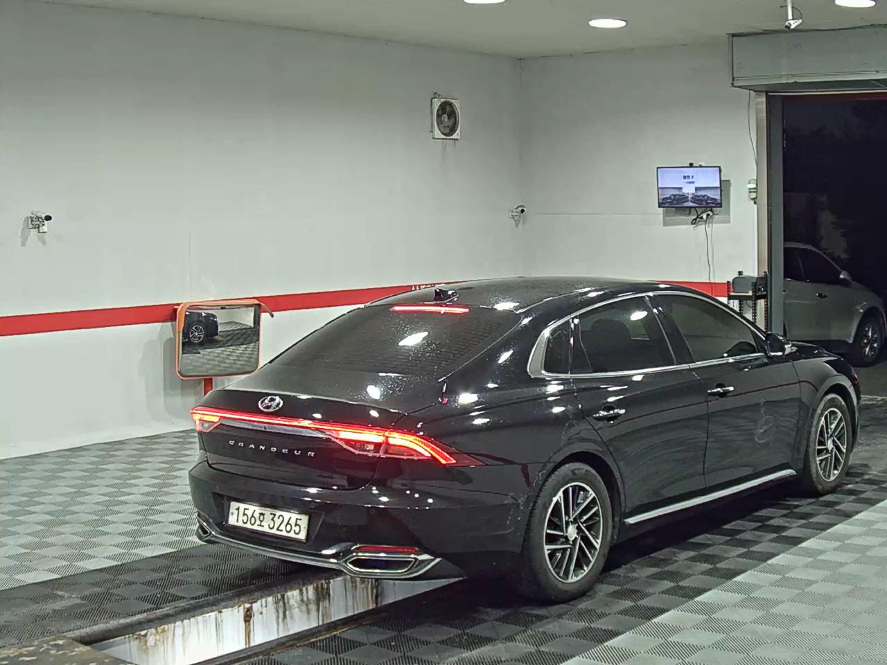 2022 - hyundai grandeur
