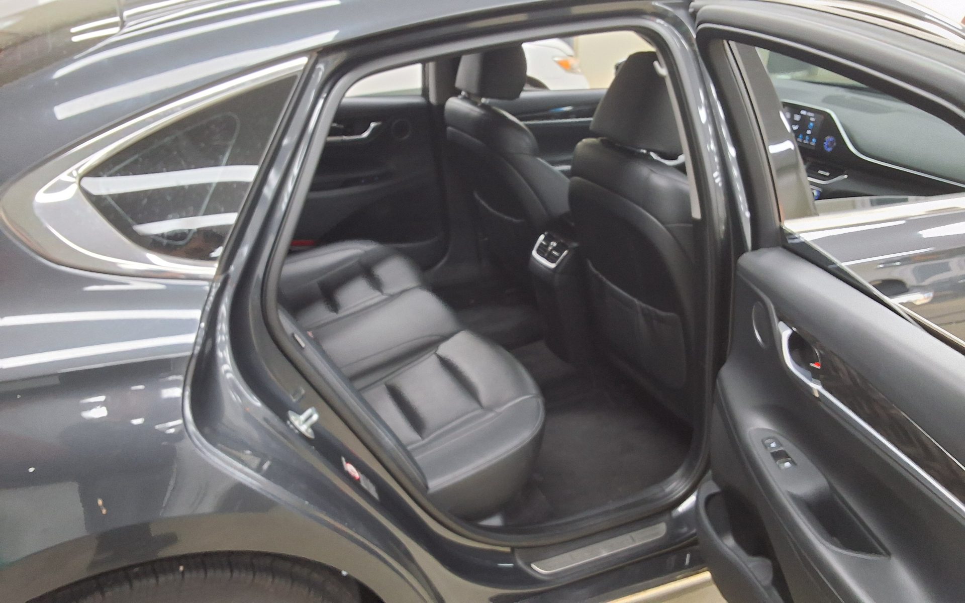 2018 - hyundai grandeur