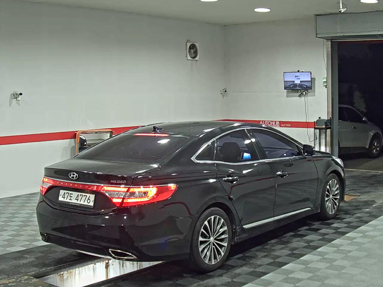 2014 - hyundai grandeur