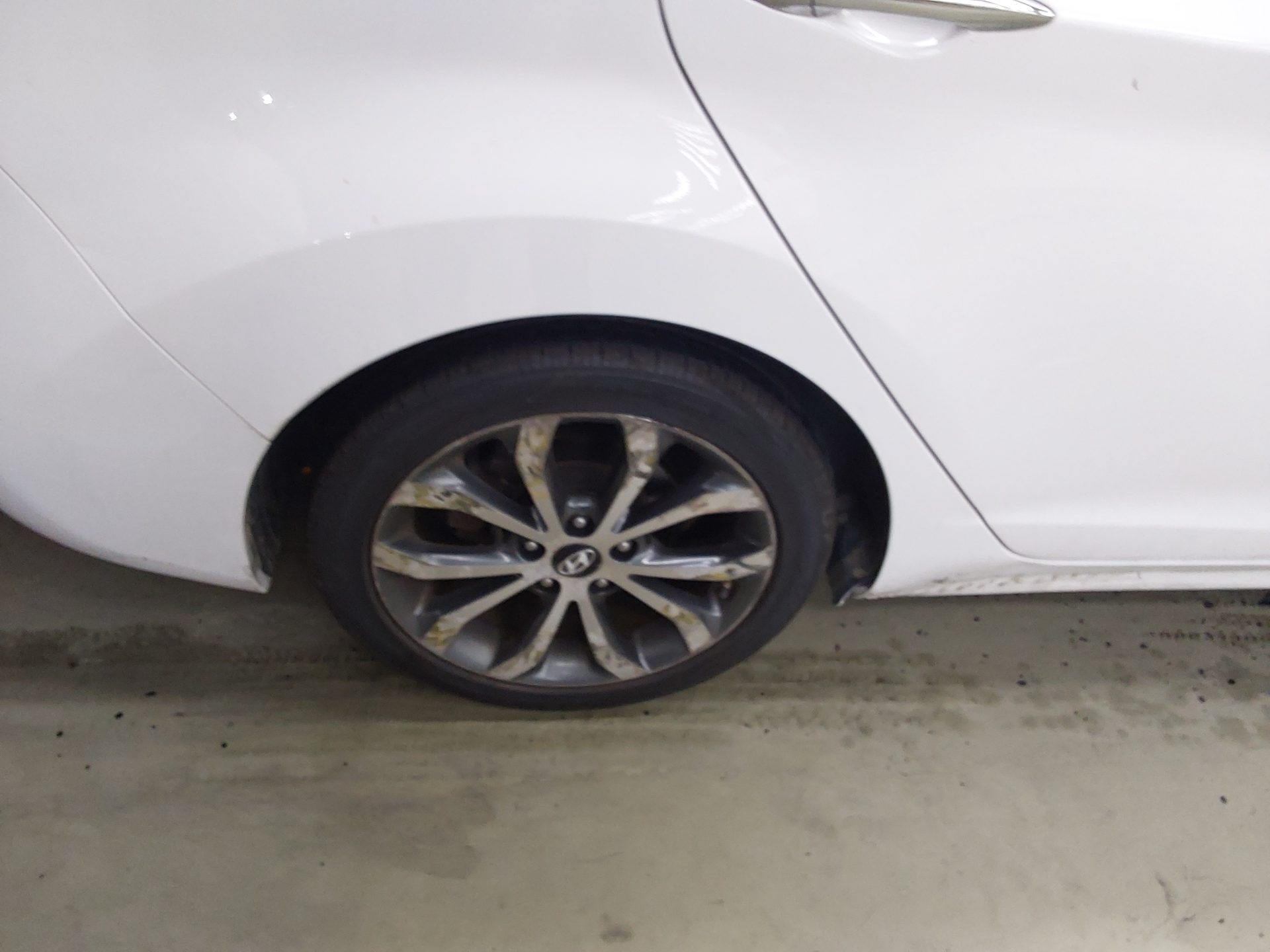 2014 - hyundai avante