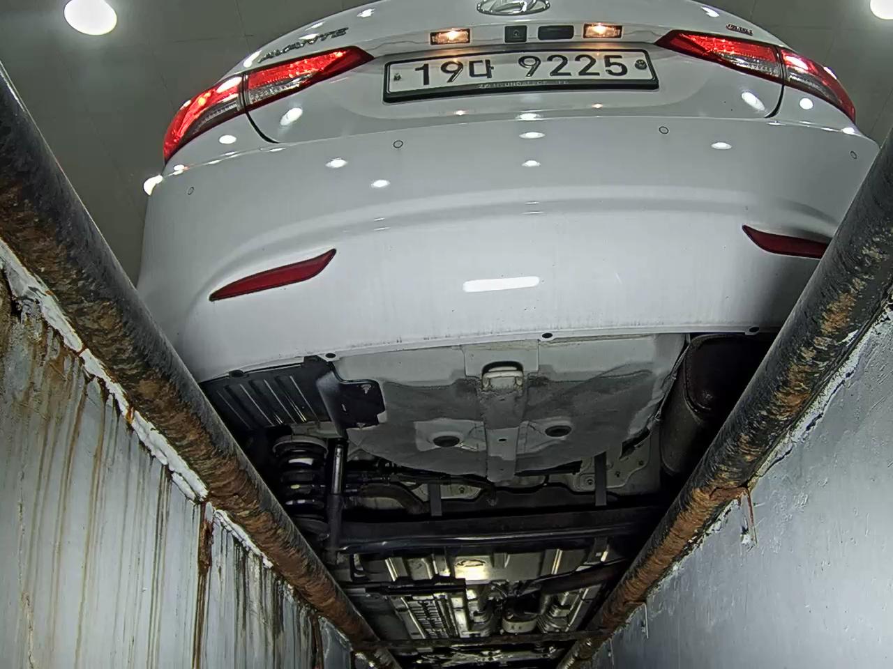 2014 - hyundai avante