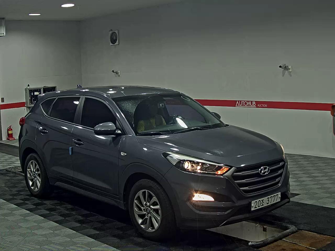 2016 - hyundai tucson