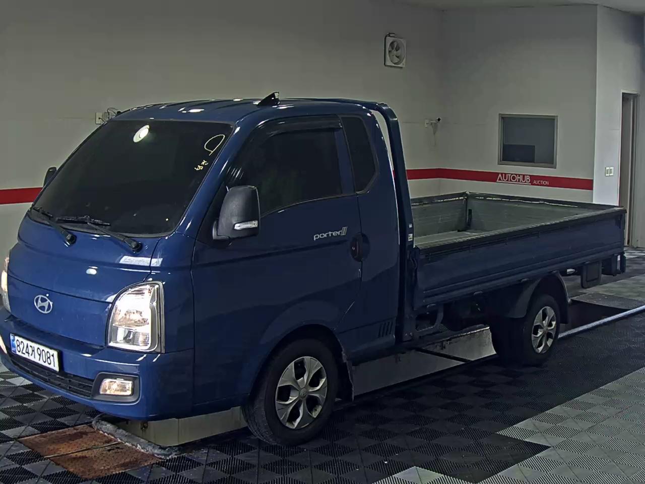 HYUNDAI PORTER II SUPER CAB EXTRA WHEELBASE