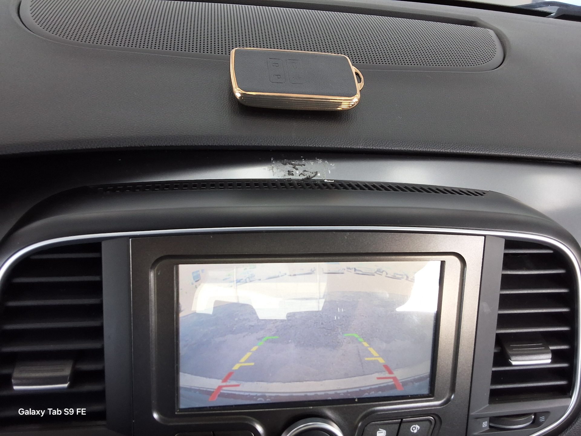 2016 - renault sm6