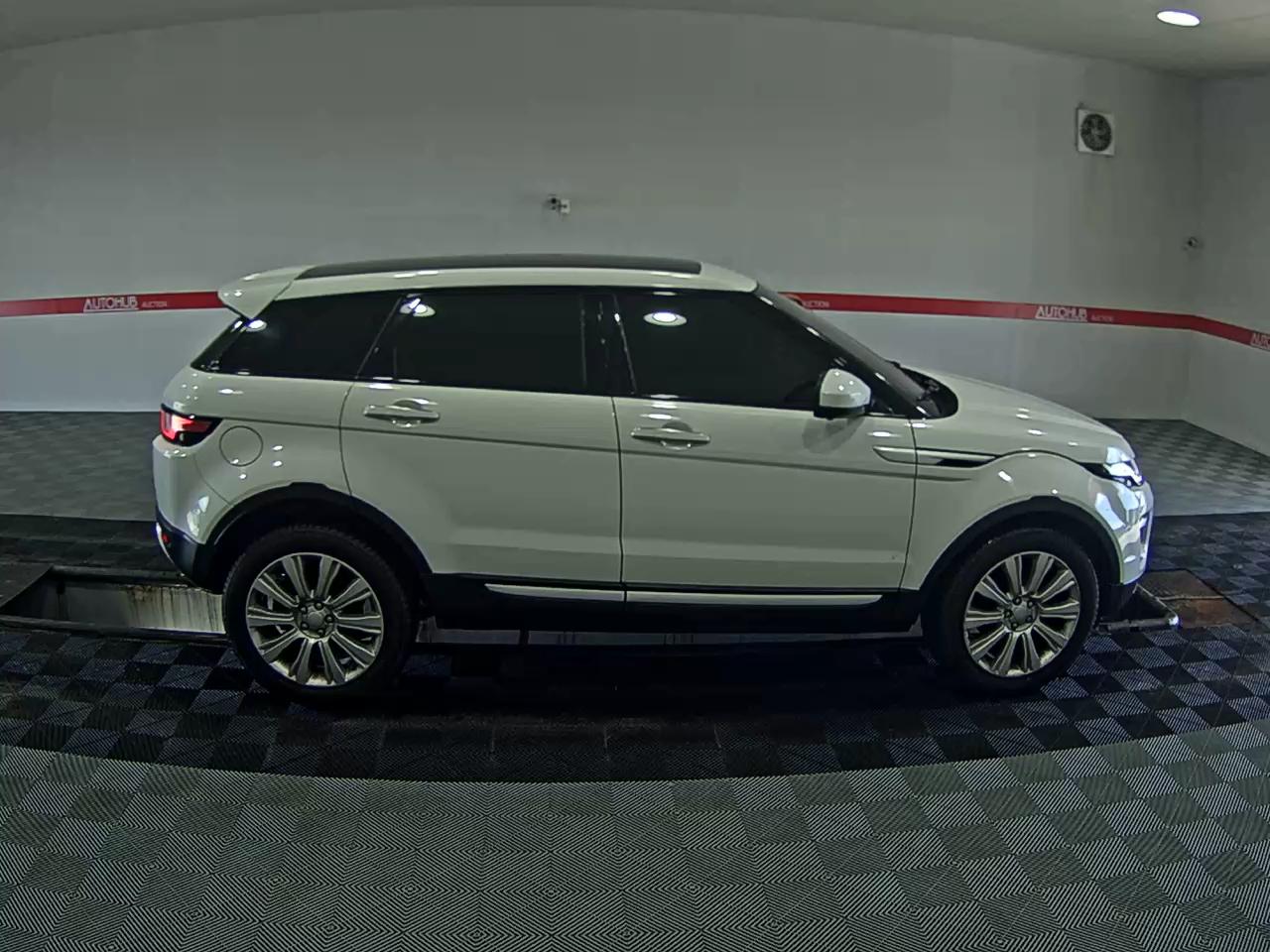 2016 - land rover range rover