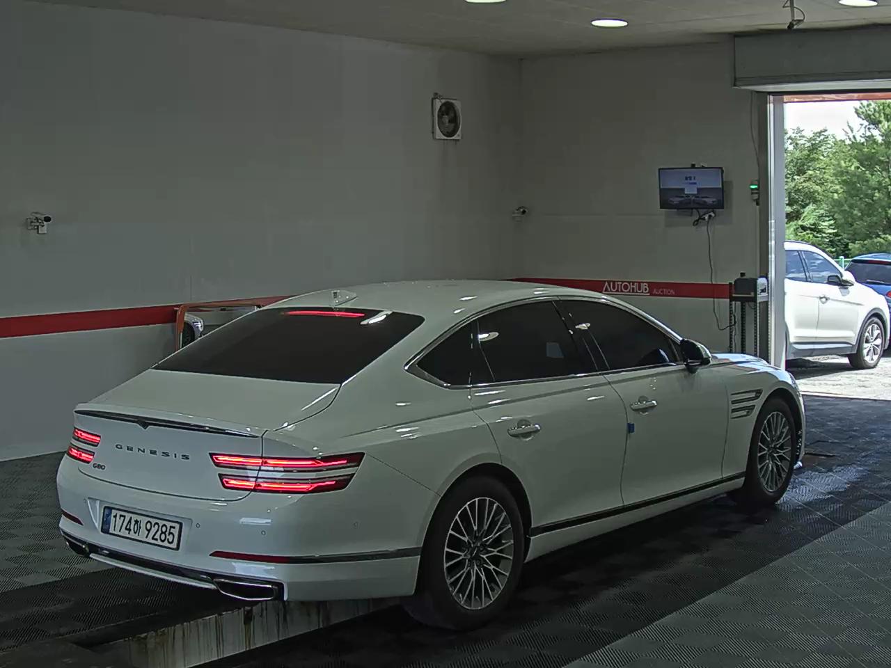 جينيسيس جينيسيس G80 2022 BASE