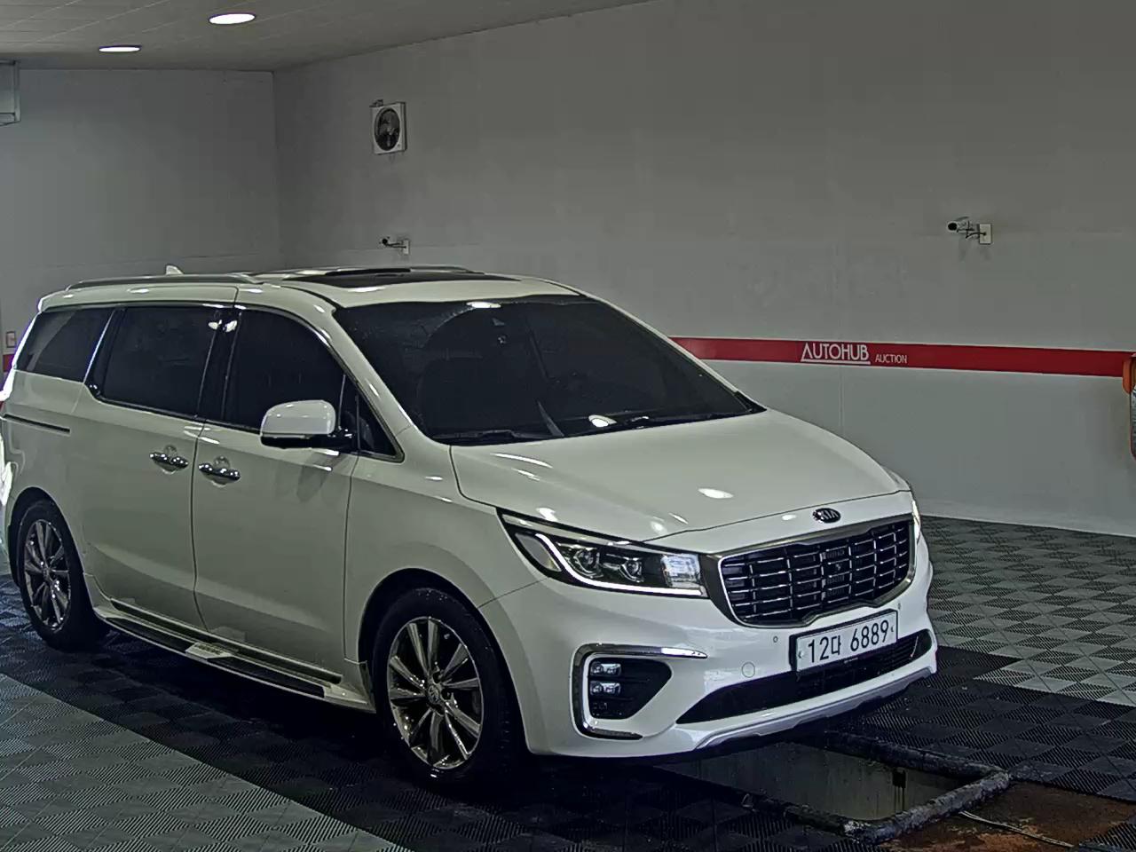 2019 - kia carnival