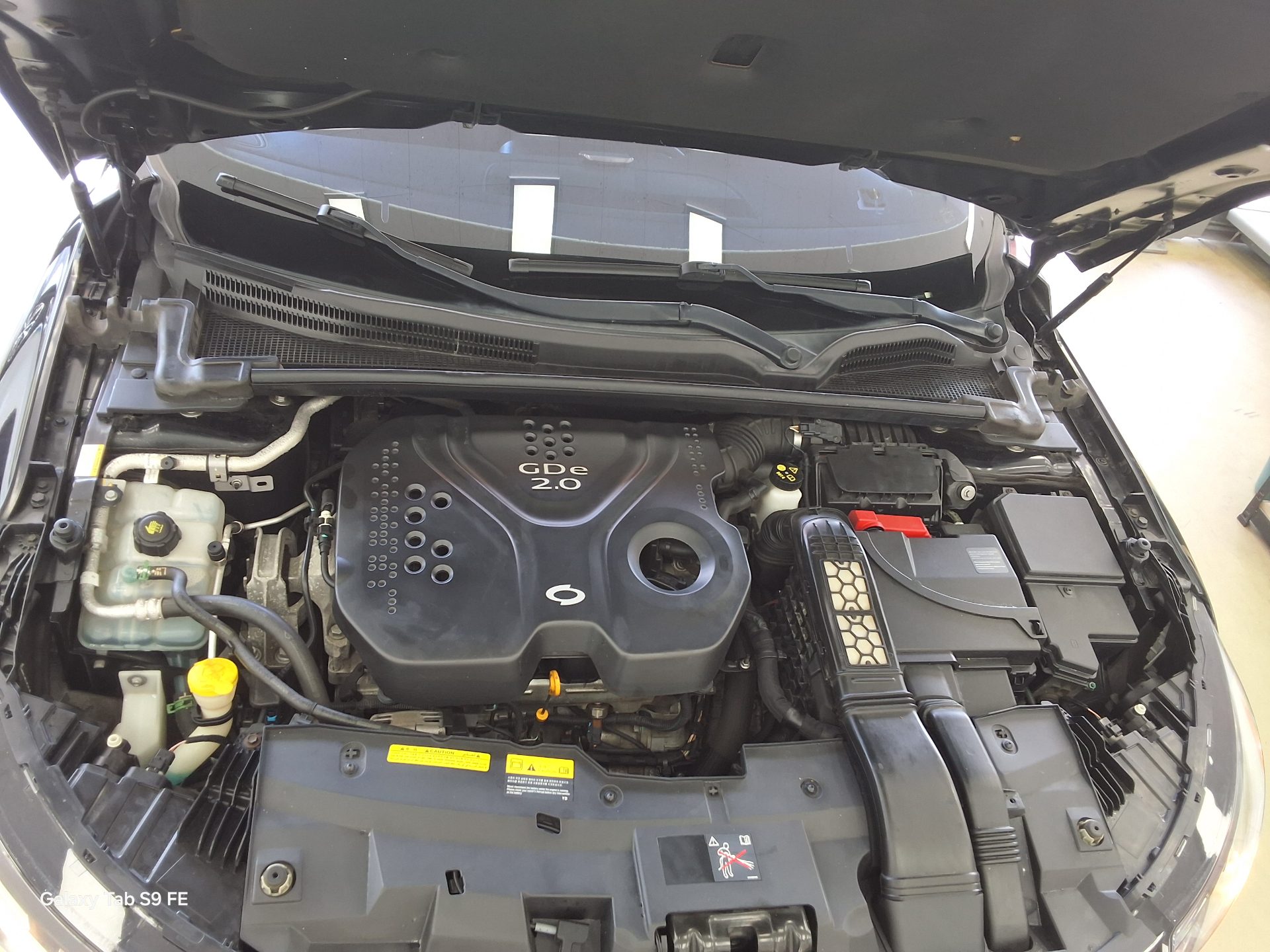 2016 - renault sm6