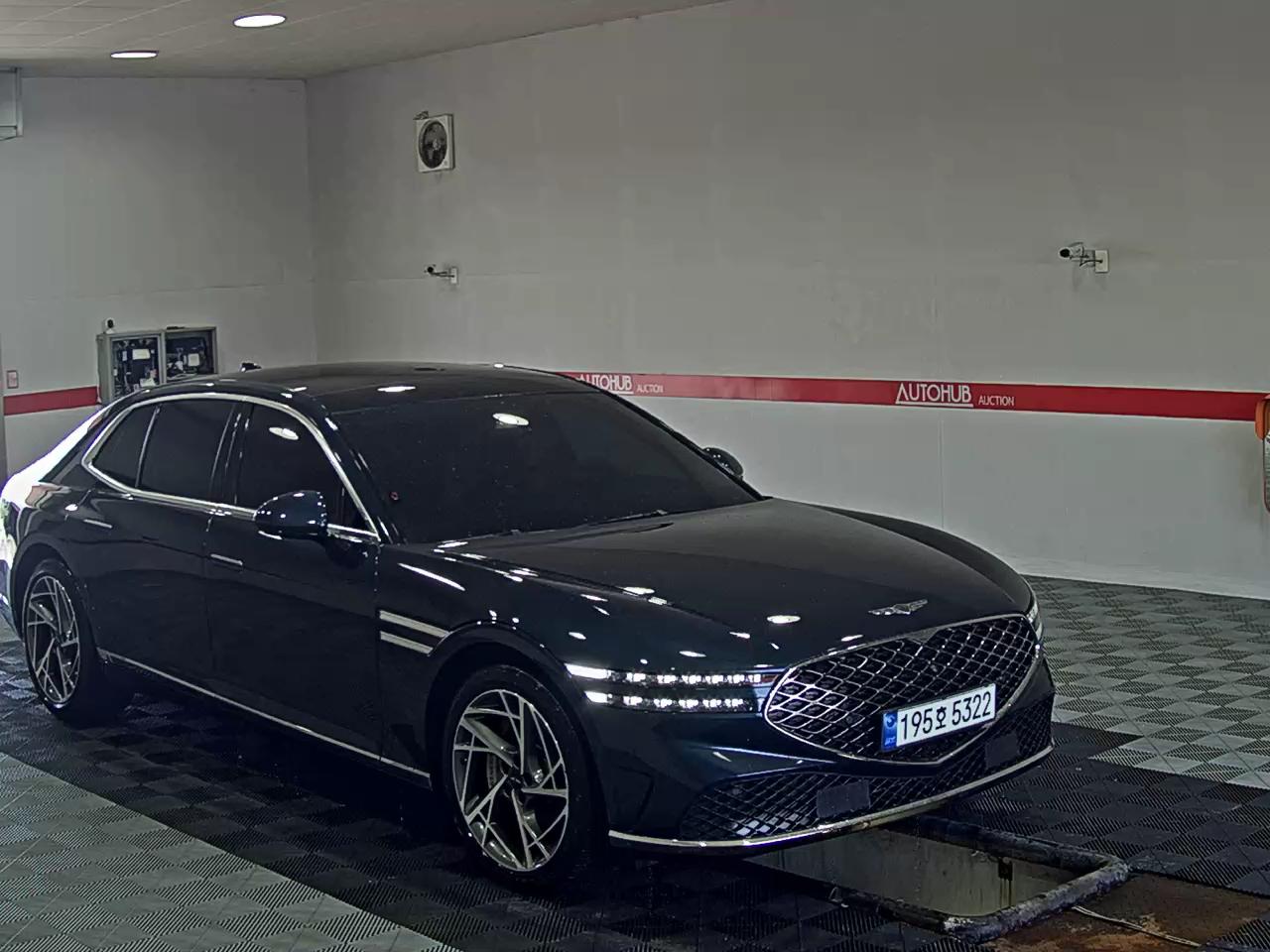 جينيسيس G90 2023 — صورة 11