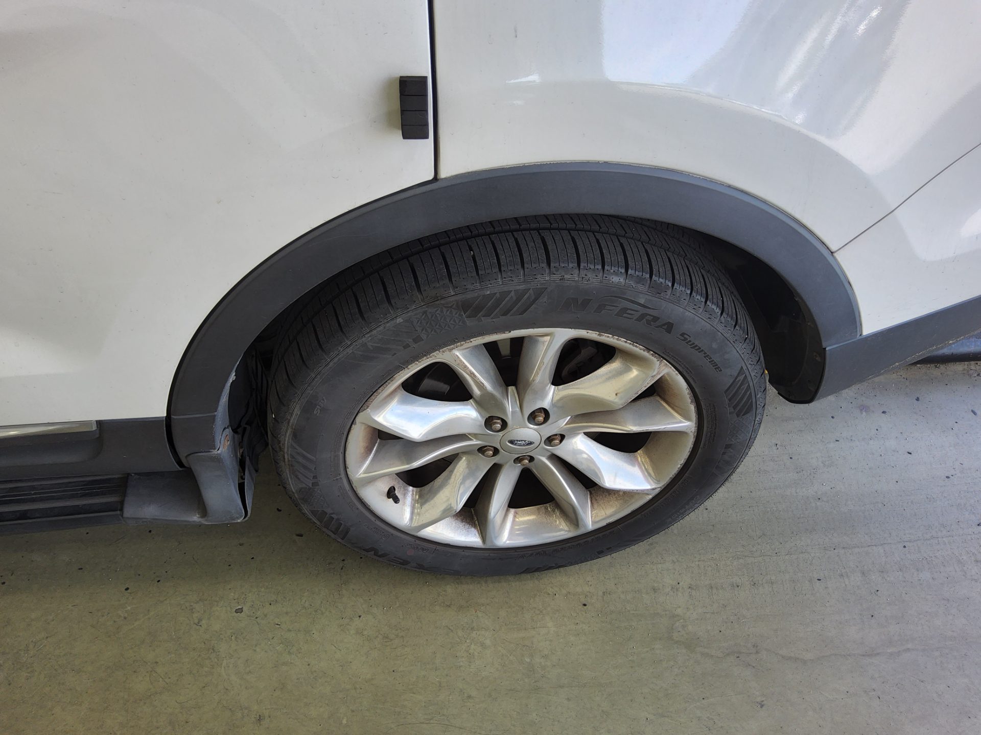 2014 - ford explorer