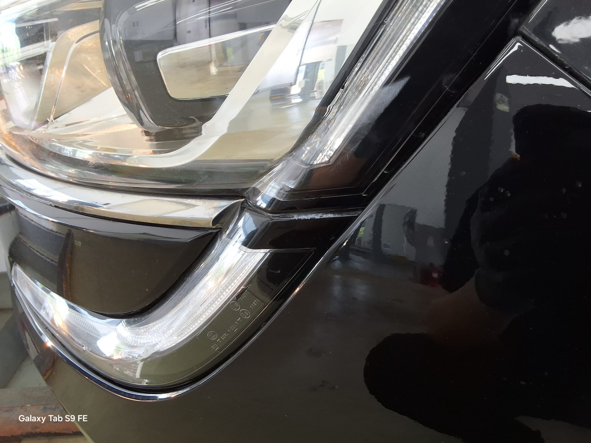 2016 - renault sm6