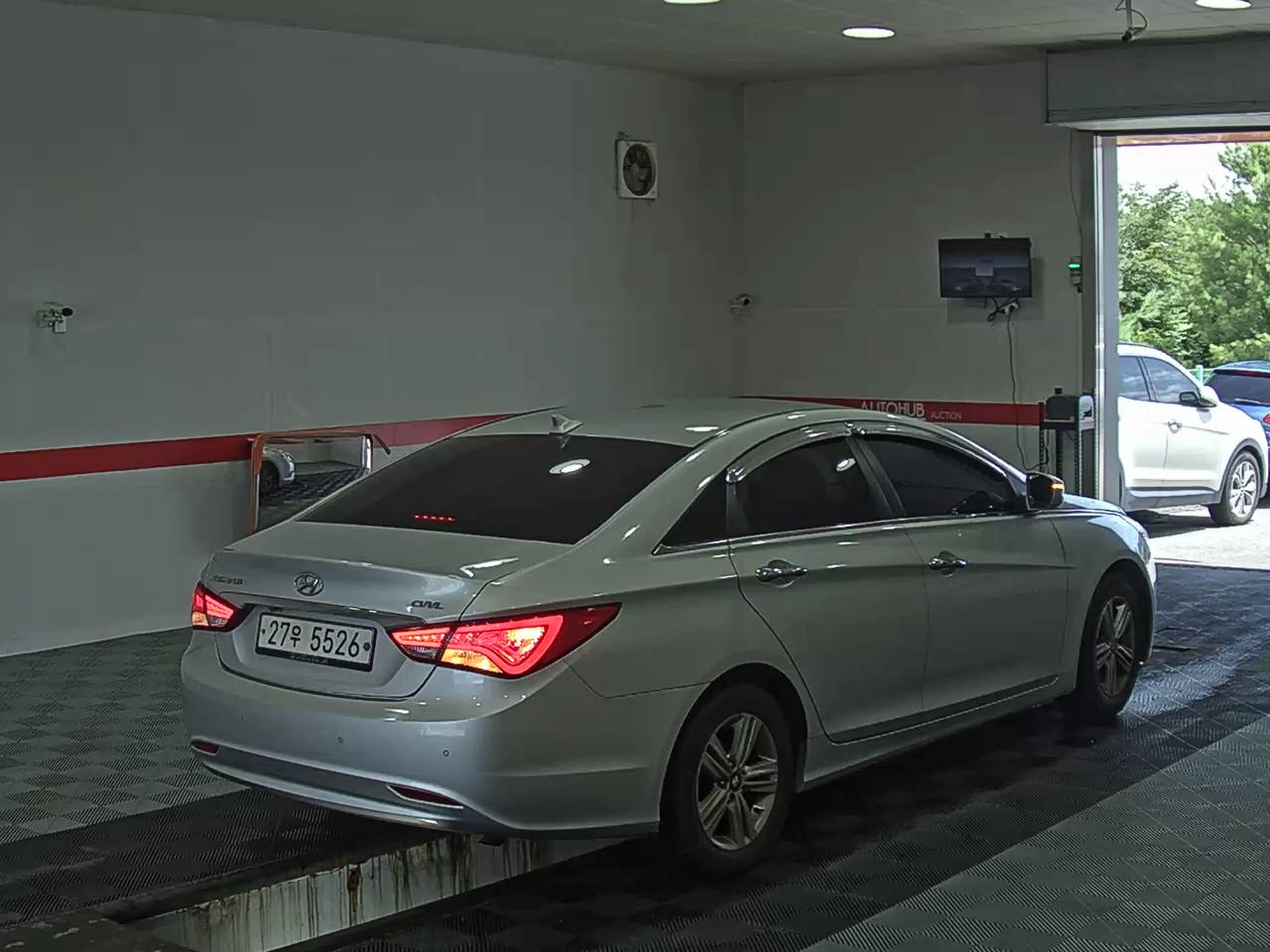 2013 - hyundai sonata