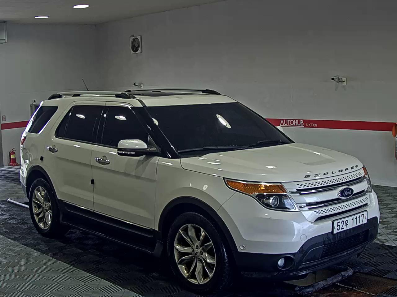 2014 - ford explorer