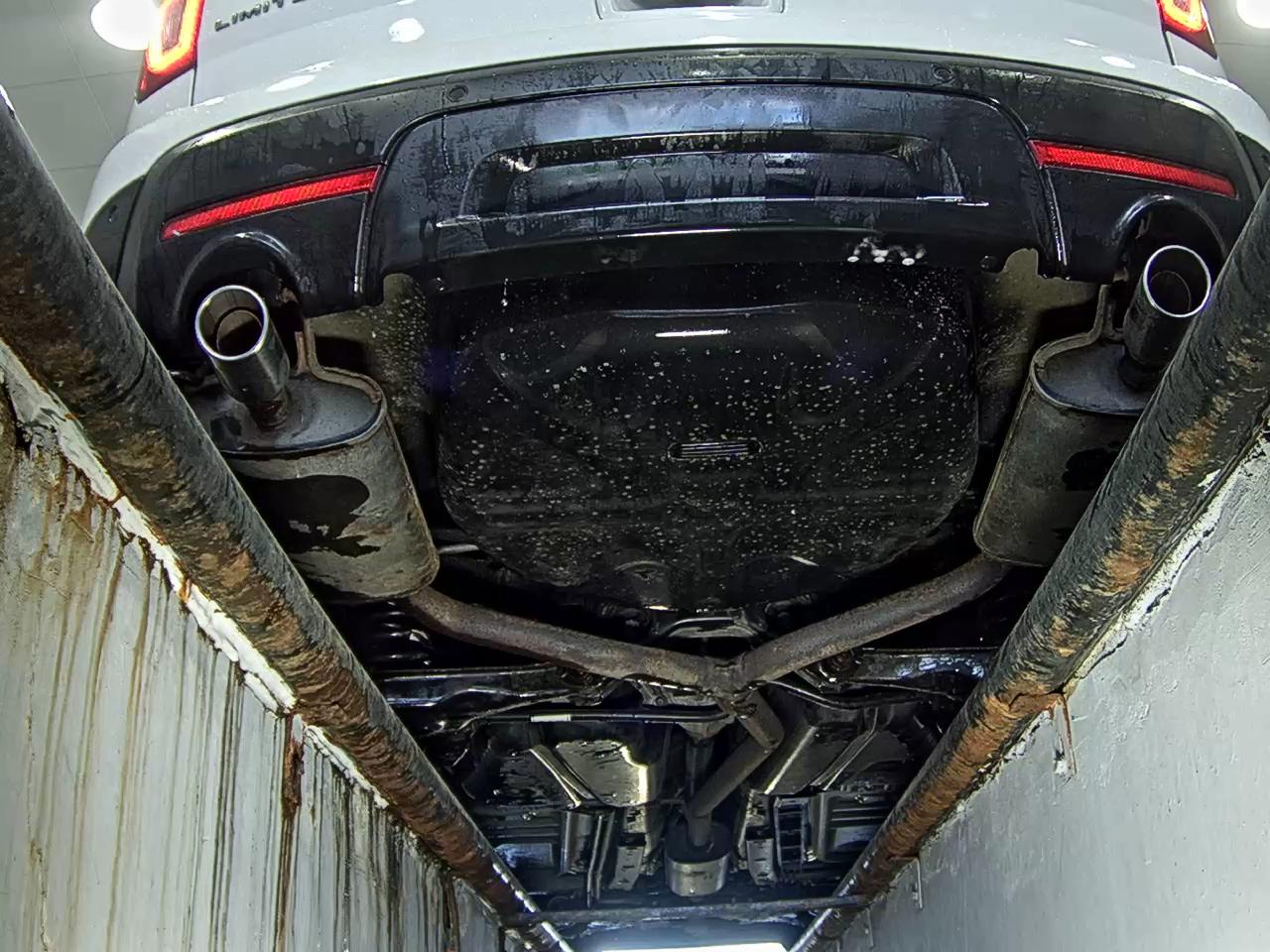 2014 - ford explorer