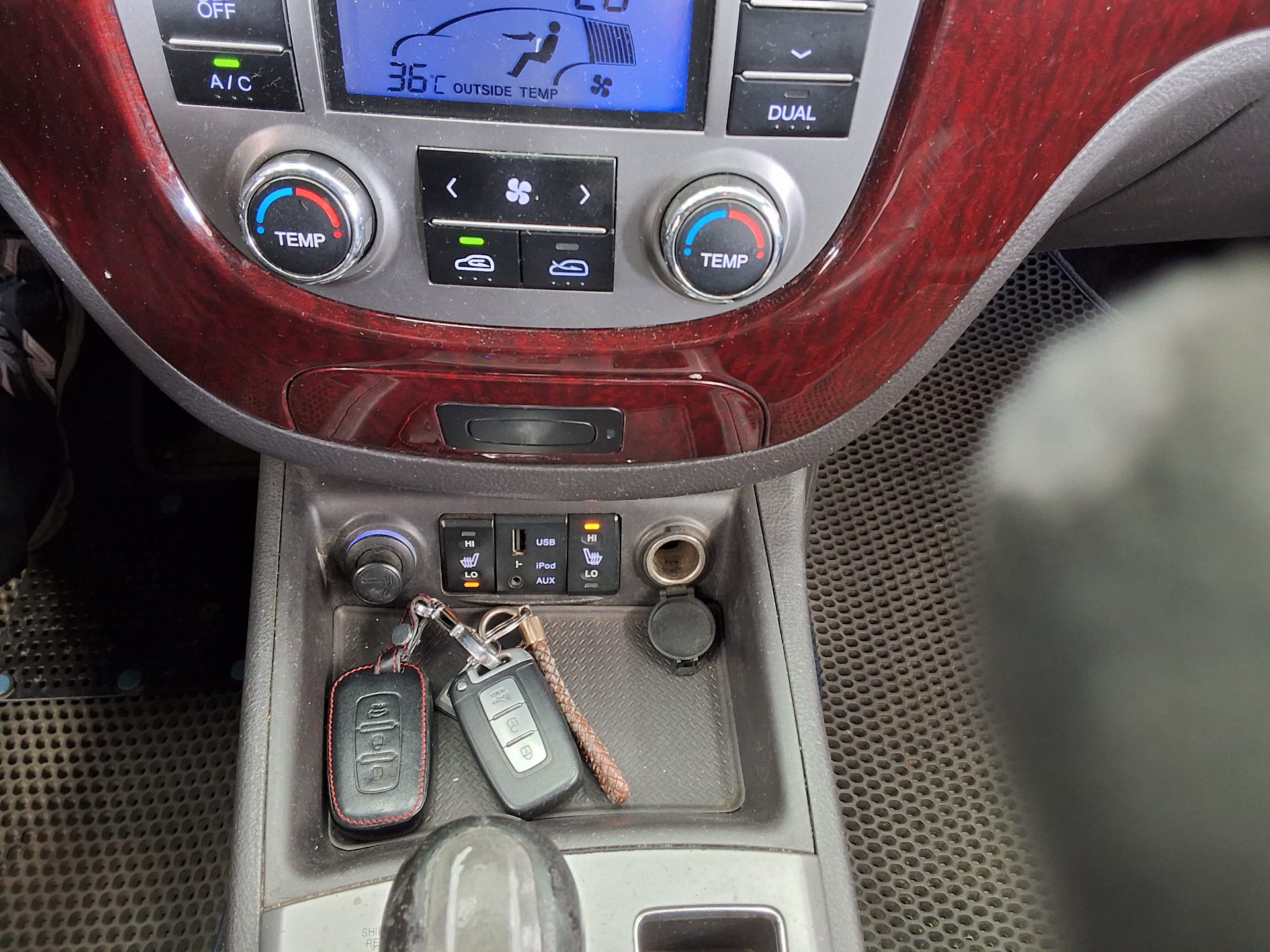 2011 - hyundai santa fe