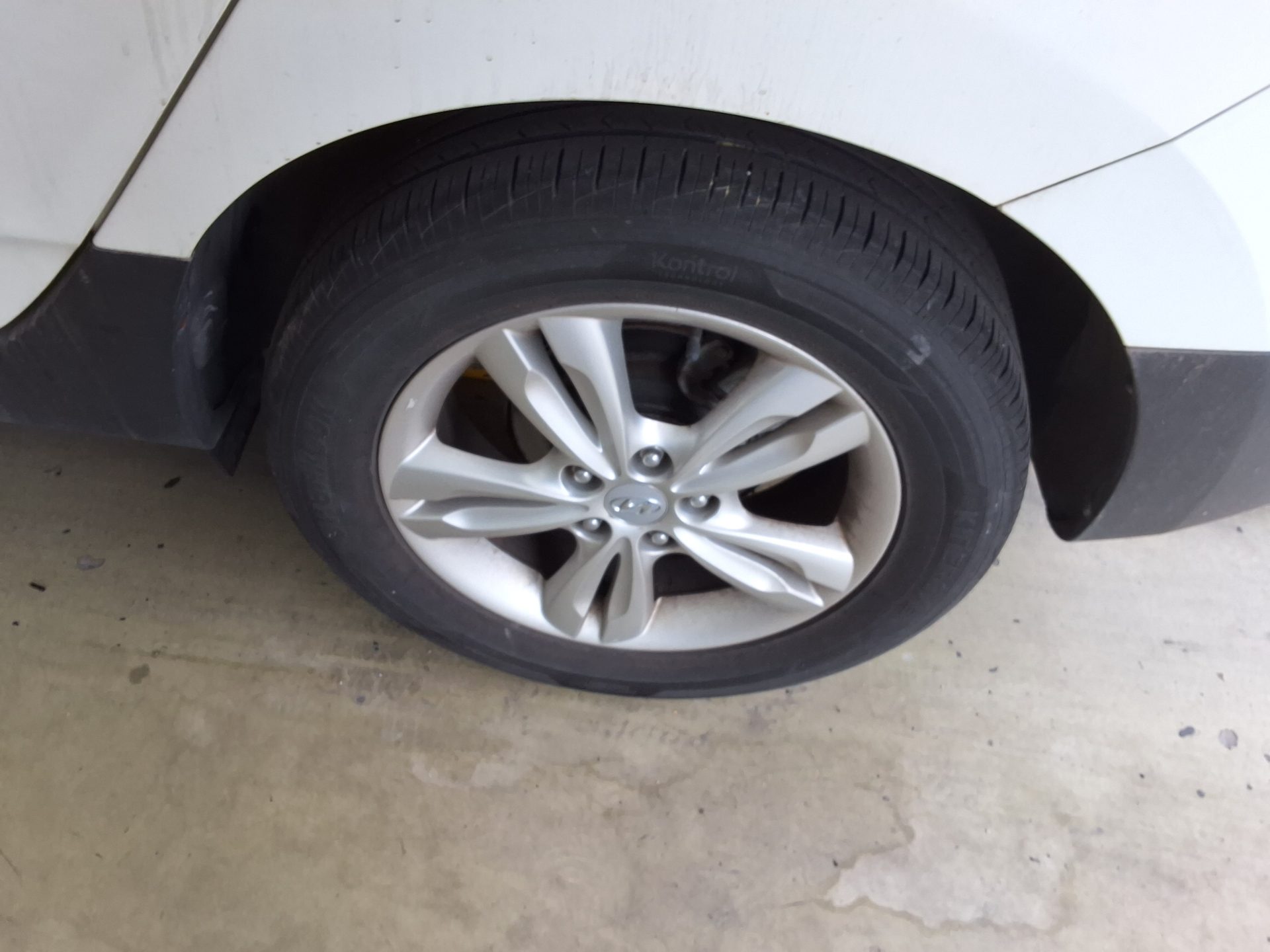 2010 - hyundai tucson