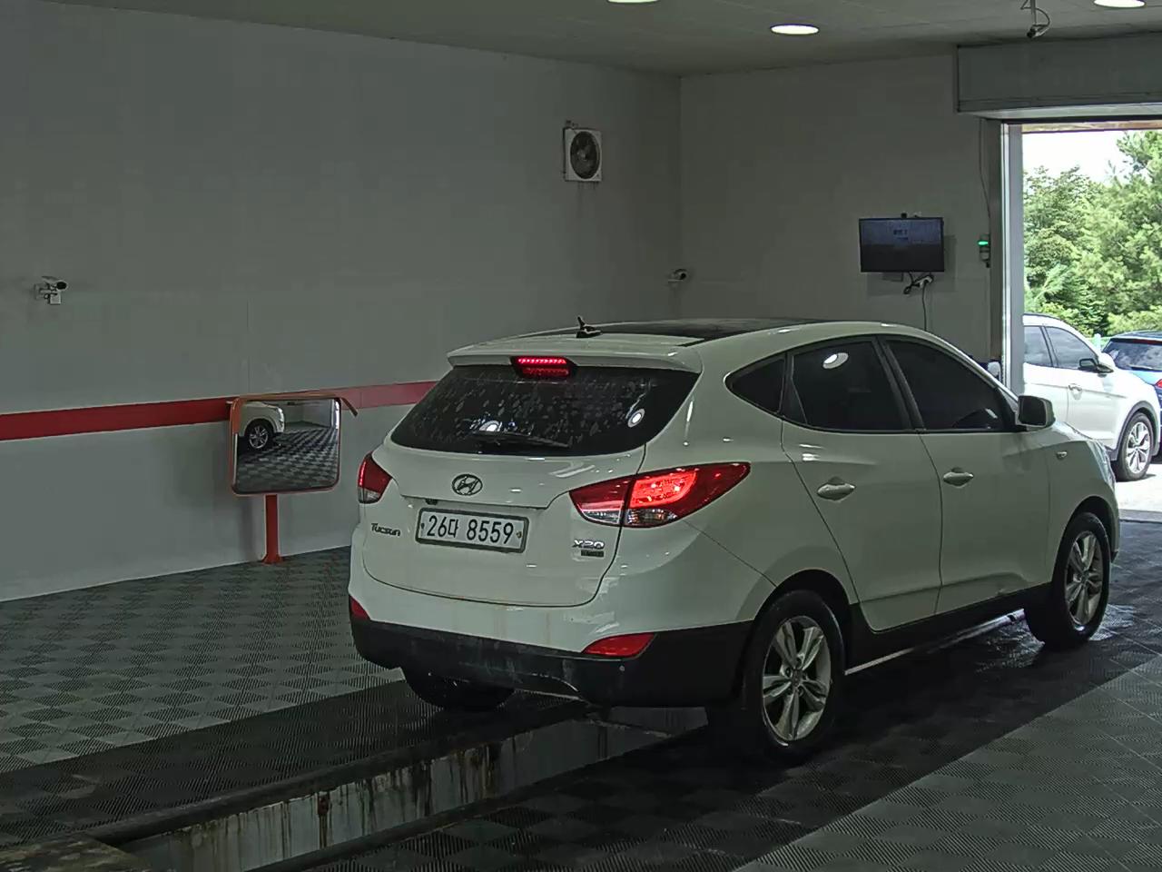 2010 - hyundai tucson