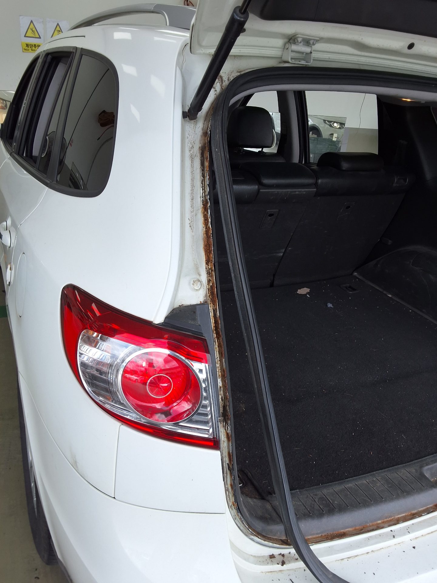 2011 - hyundai santa fe