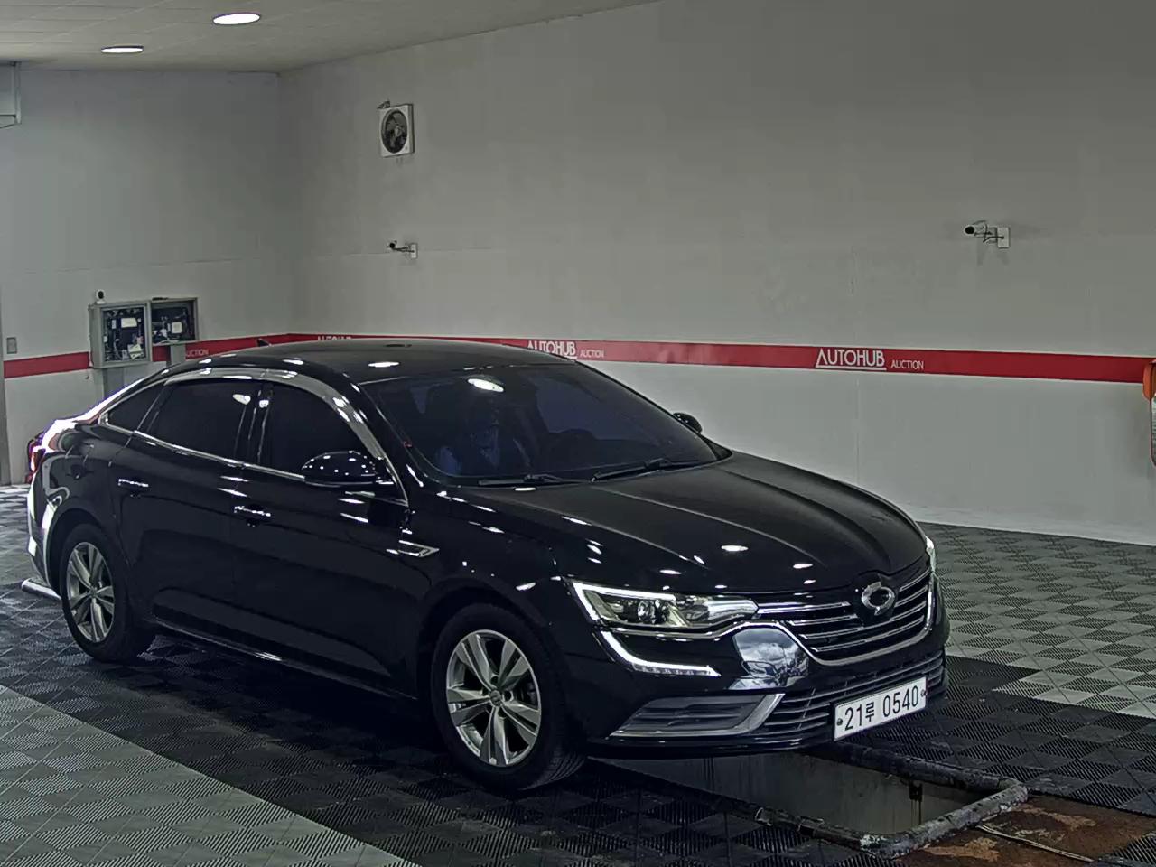2016 - renault sm6