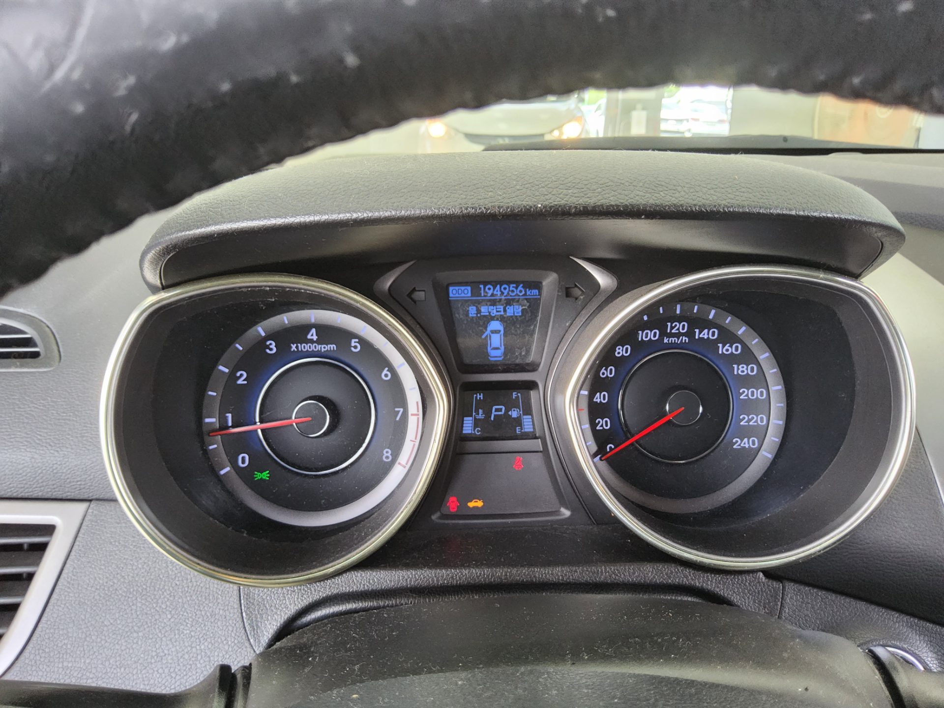 2011 - hyundai avante