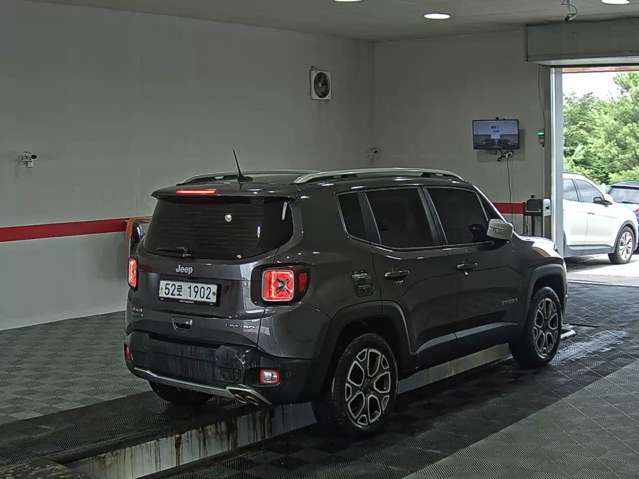 2018 - jeep renegade