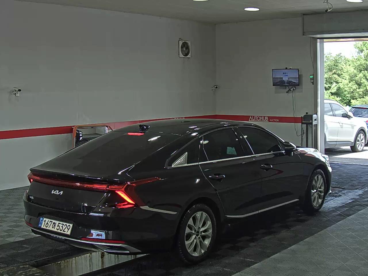 2022 - kia k8