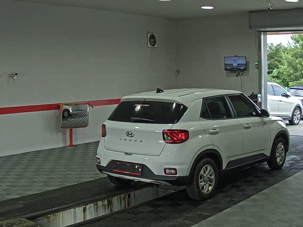 2022 - hyundai venue